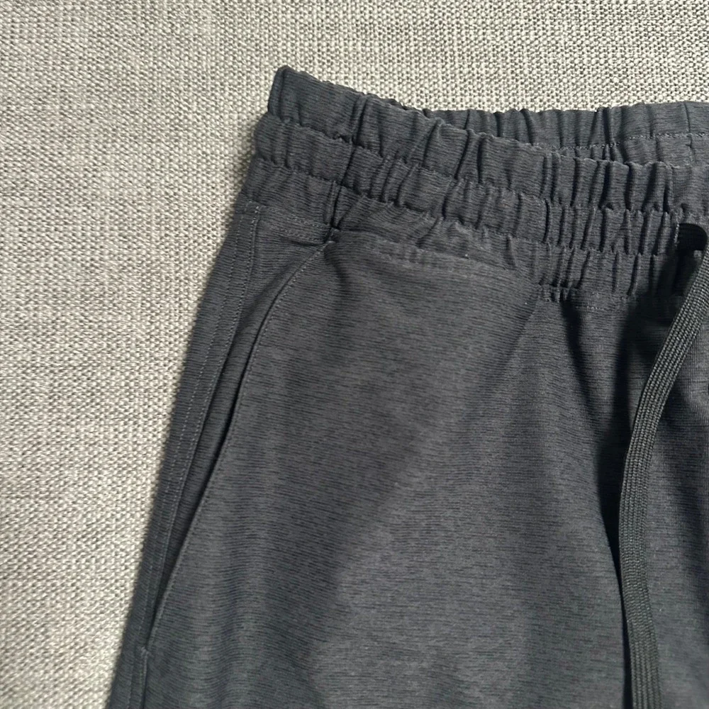 Outdoor Voices CloudKnit Sweatpants Mens XS Charcoal Gray Tapered Joggers